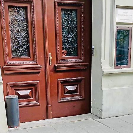 Old Town Gertrudy Apartment - Topolove Rooms & Apartments Красков Екстериор снимка